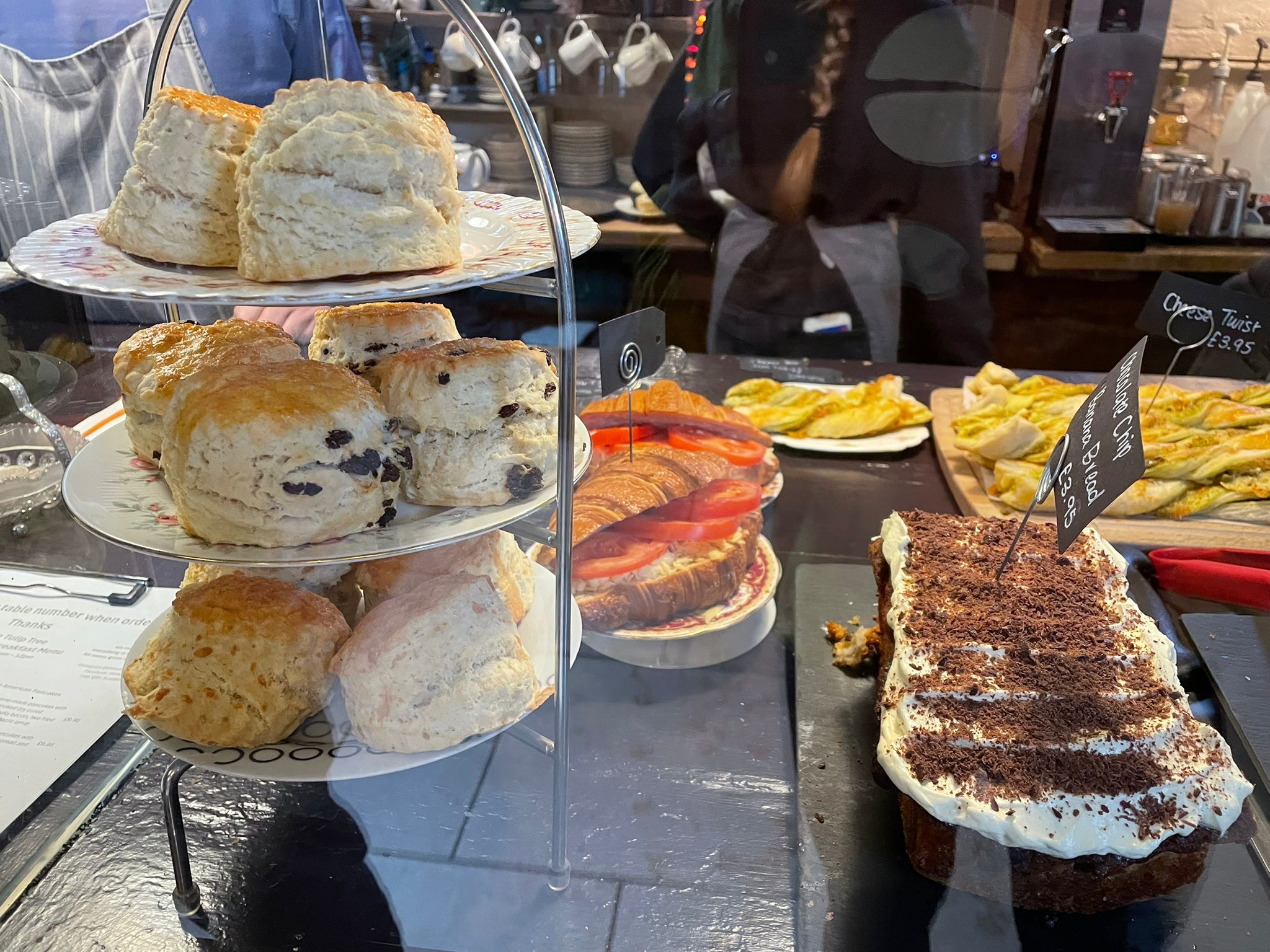 Food Cinnamon Cafe Cakes